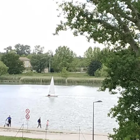 Provence, Vue Lac, Parc Spirou, Wave Island, Avignon Monteux