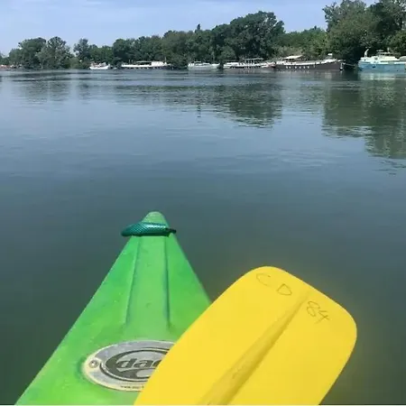 Provence, Vue Lac, Parc Spirou, Wave Island, Avignon *