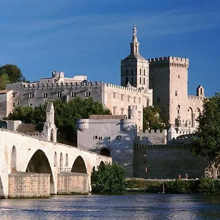 Provence, Vue Lac, Parc Spirou, Wave Island, Avignon *