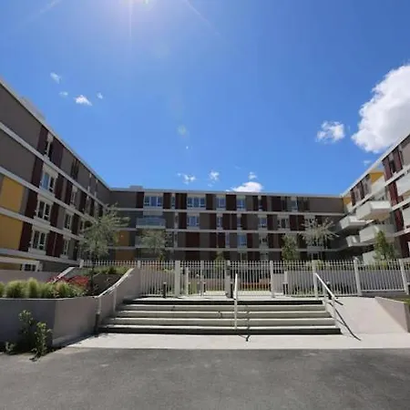 Provence, Vue Lac, Parc Spirou, Wave Island, Avignon * Monteux