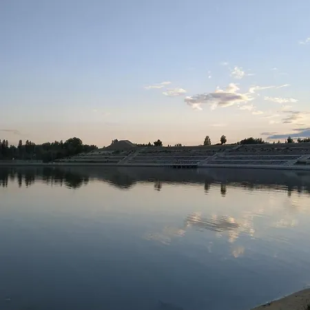 Apartment Provence, Vue Lac, Parc Spirou, Wave Island, Avignon