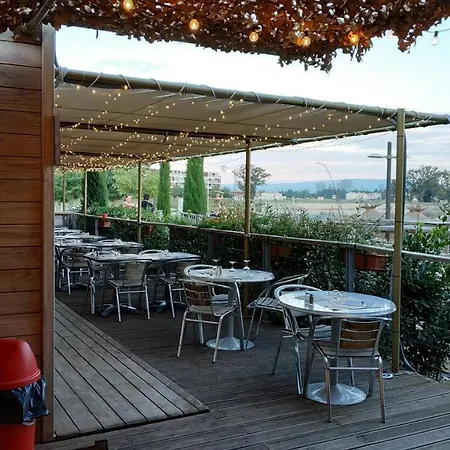 Bord Lac, Climatisé Proche Avignon, Plage, Wave Island&spirou Monteux