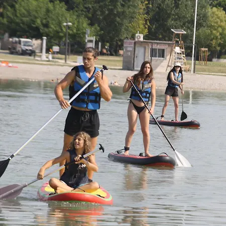 Bord Lac, Climatisé Proche Avignon, Plage, Wave Island&spirou Appartement
