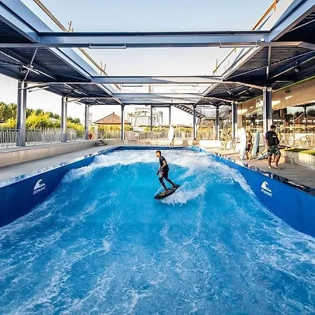 Bord Lac, Climatisé Proche Avignon, Plage, Wave Island&spirou